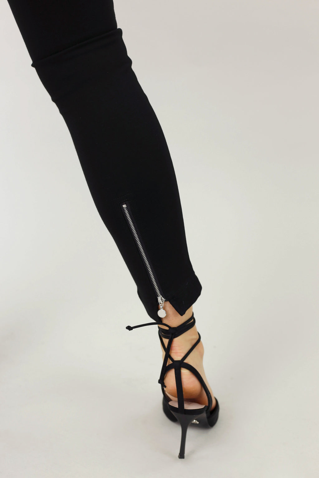 Black Miracle Zip Lift Pant - SALE