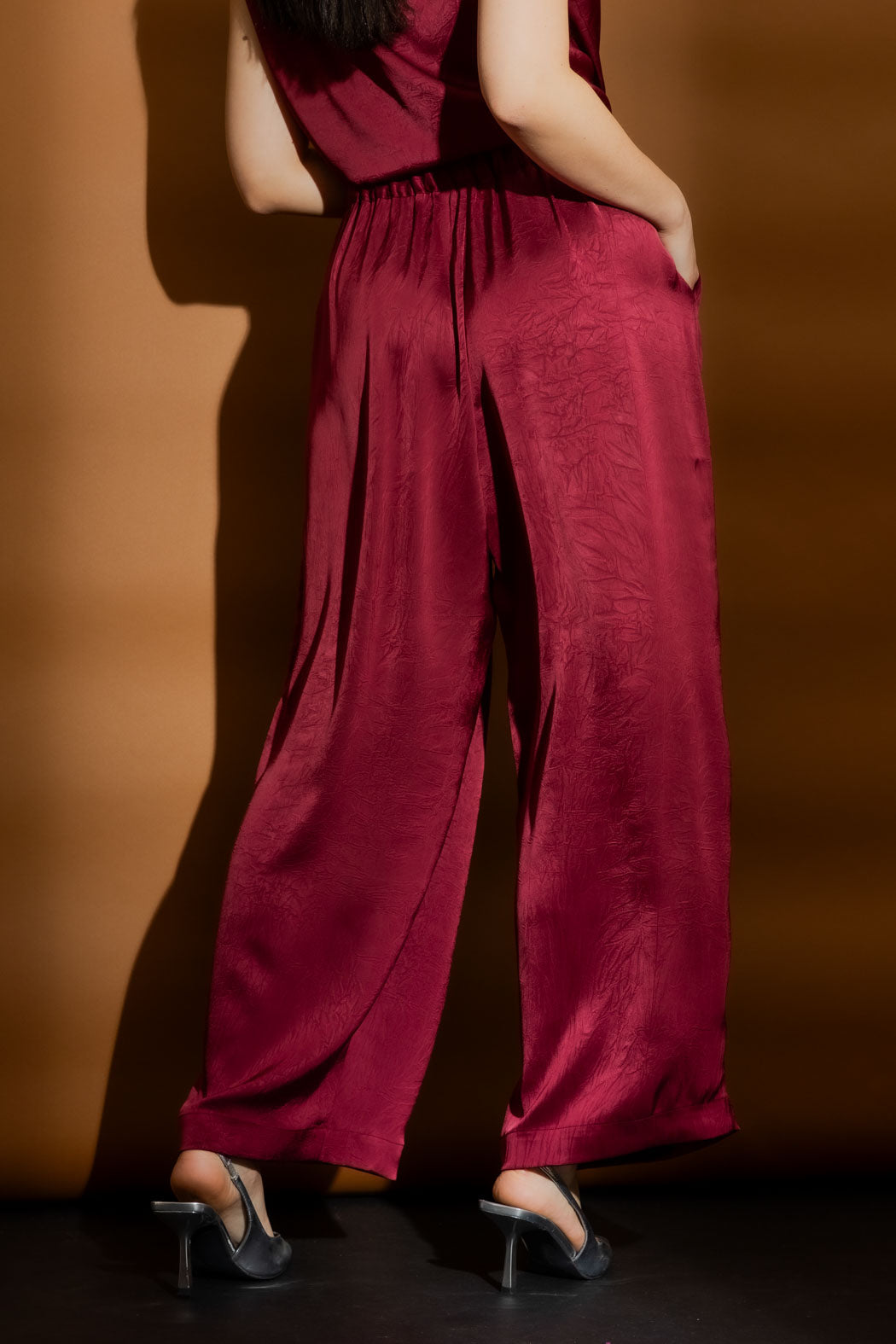Burgundy Pull On Pleat Pant