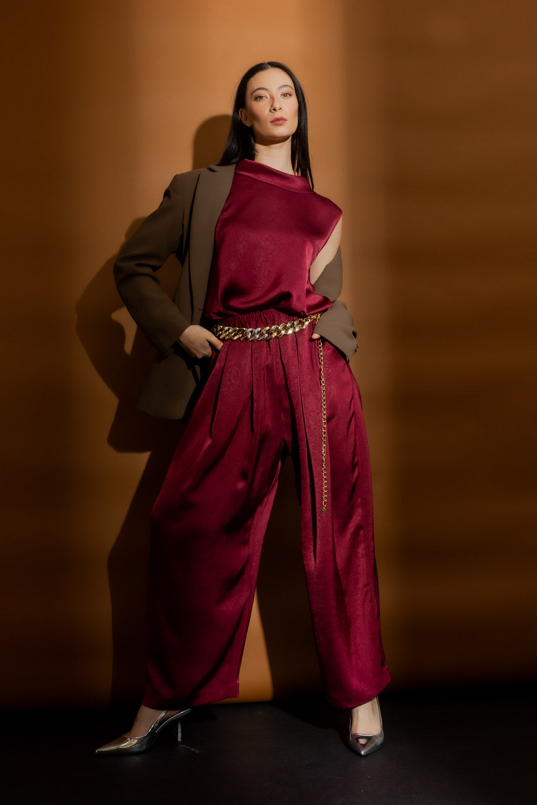 Burgundy Pull On Pleat Pant