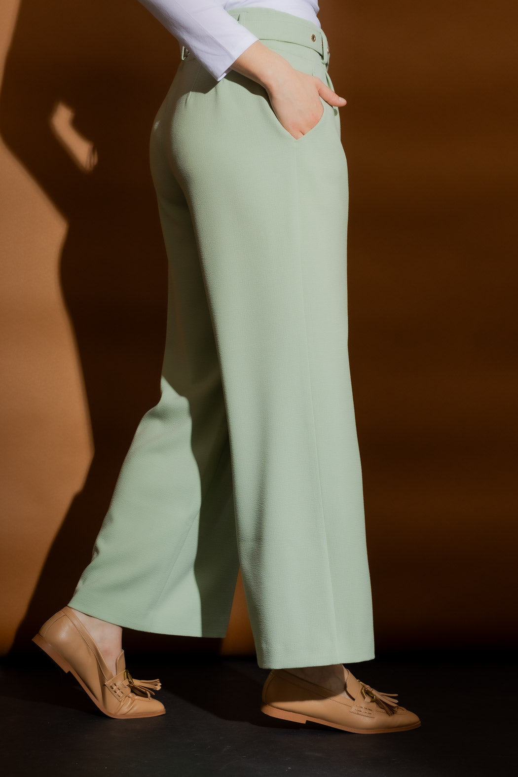 Mint Arch Wide Leg Pant