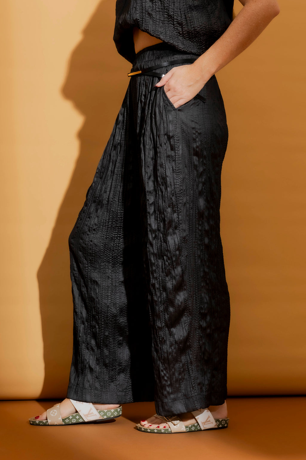 Black Crinkle Pull-On Pant
