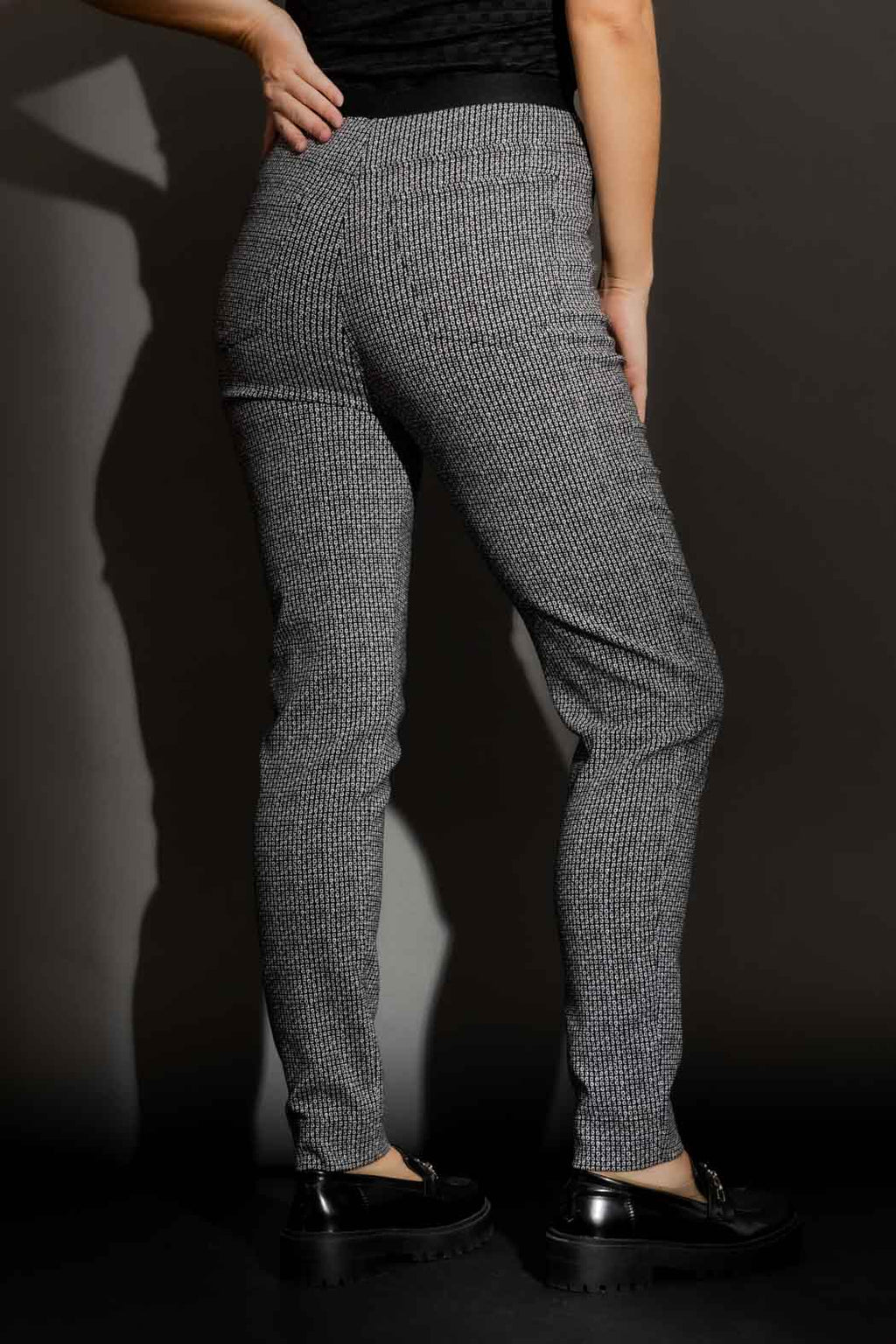 Black/White Bengaline Easy Jean