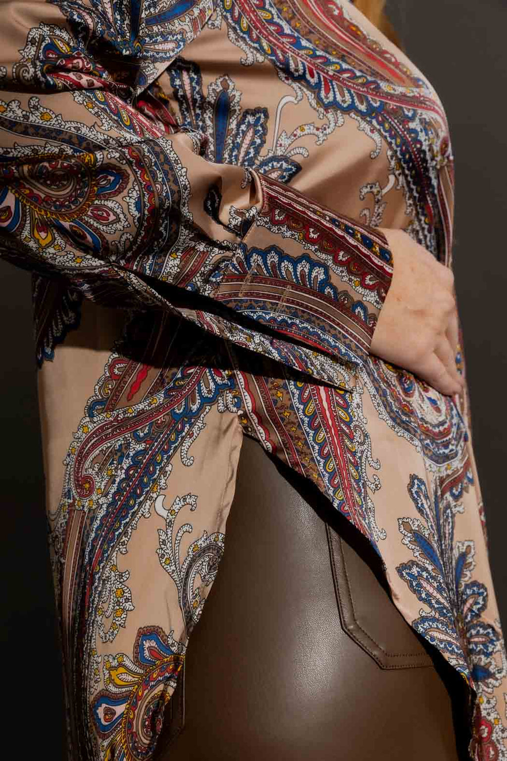 Pasiley Silky Zhoush Shirt Paisley