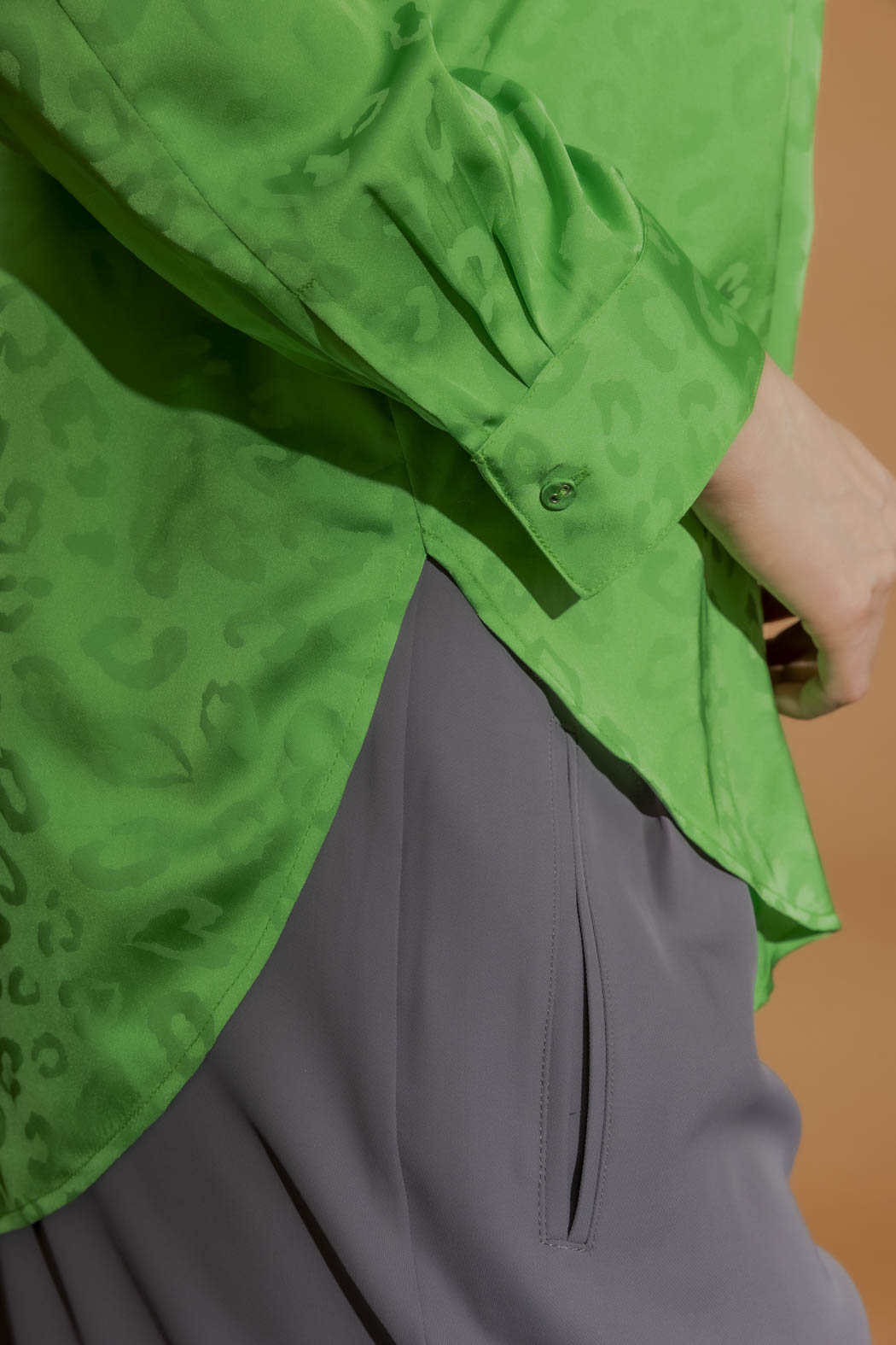 Green Animal Brit Blogger Shirt Green Animal