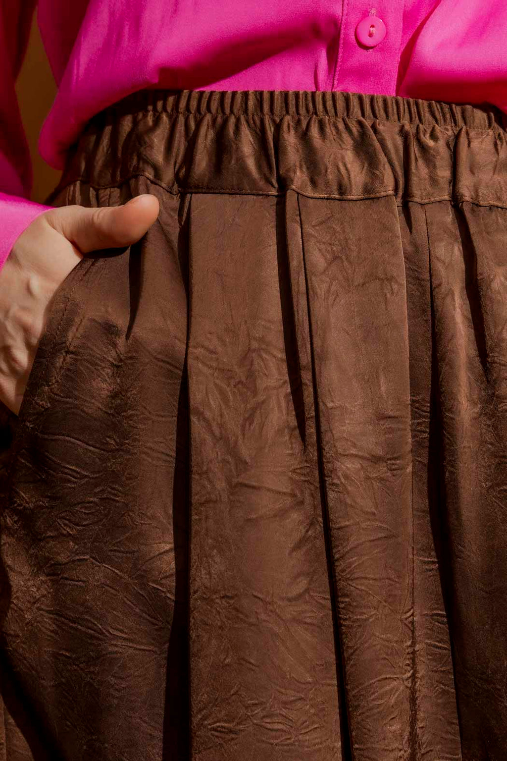 Chocolate Pull On Pleat Pant