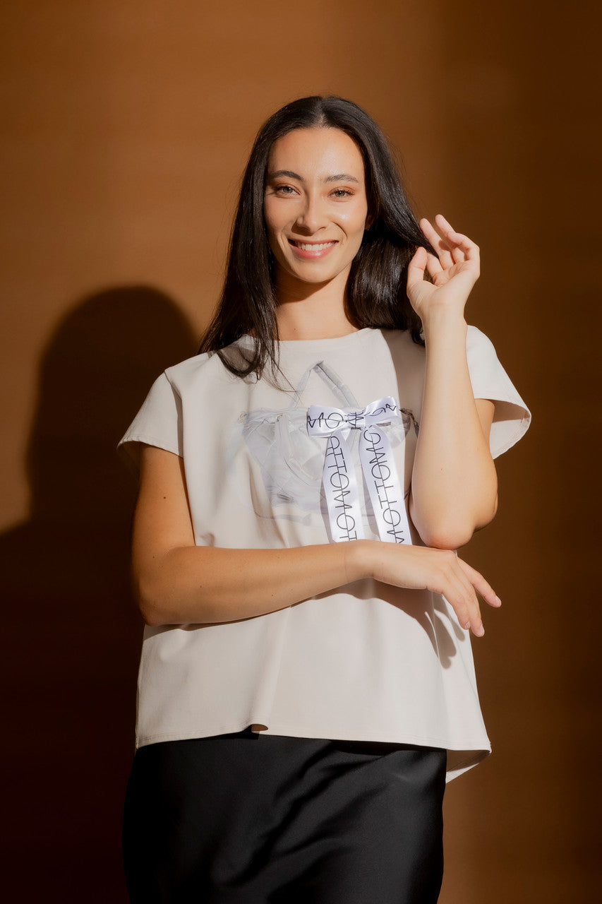 Putty Washed Handbag Bow T-Shirt