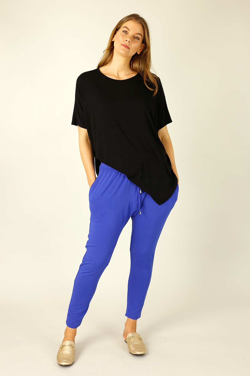 Black Bamboo Overtee