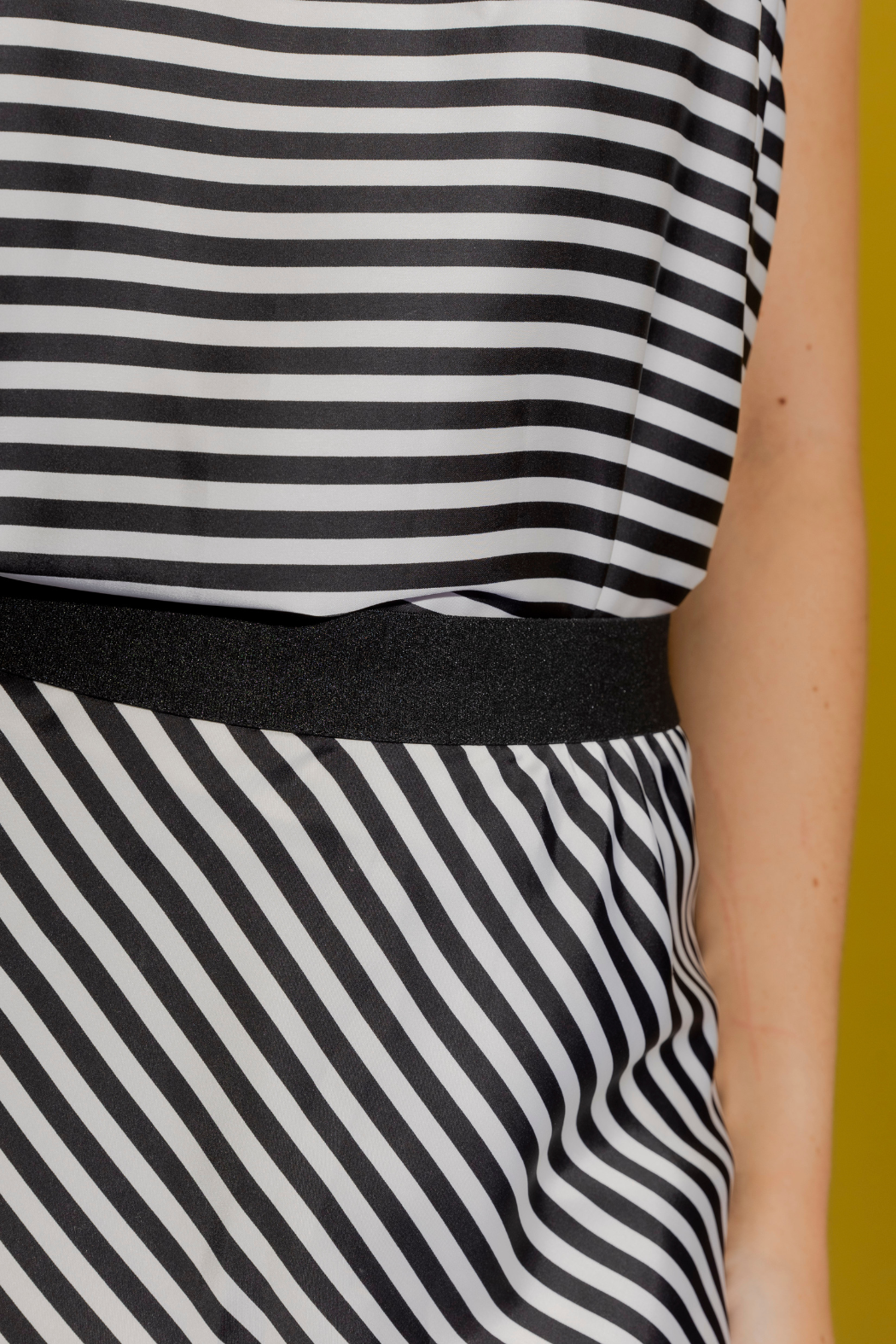 Thin Stripe Silky Bias Skirt Thin Stripe