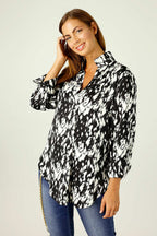 Black & White Nano Blogger Shirt