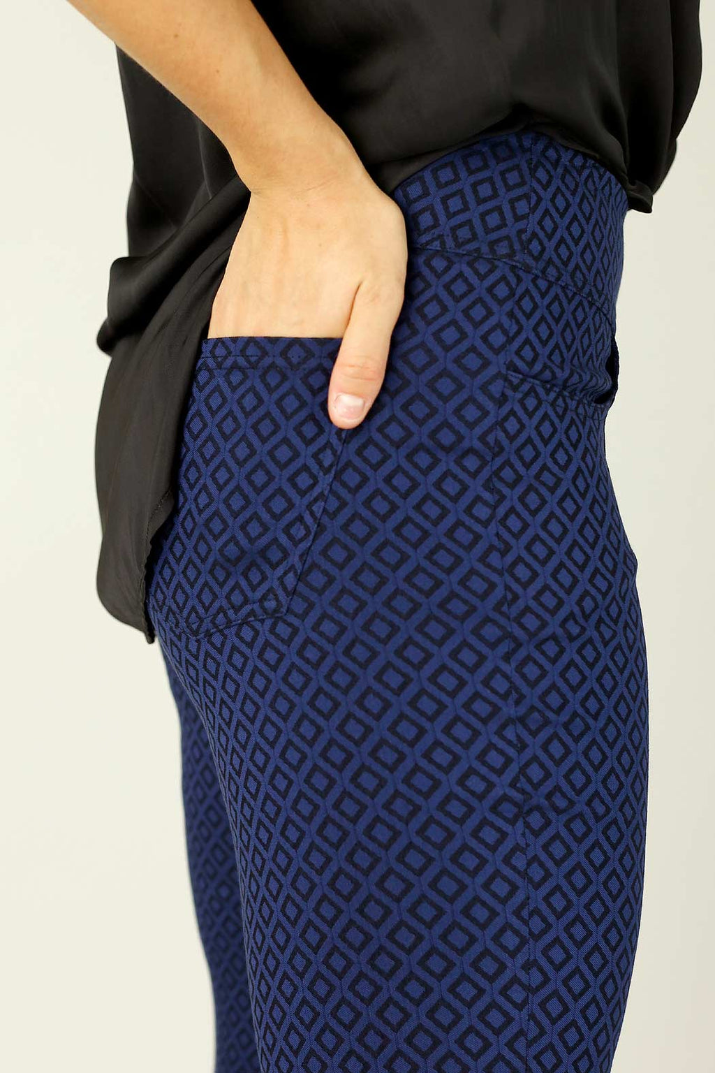 Navy Diamond Bengaline Pintuck Jean