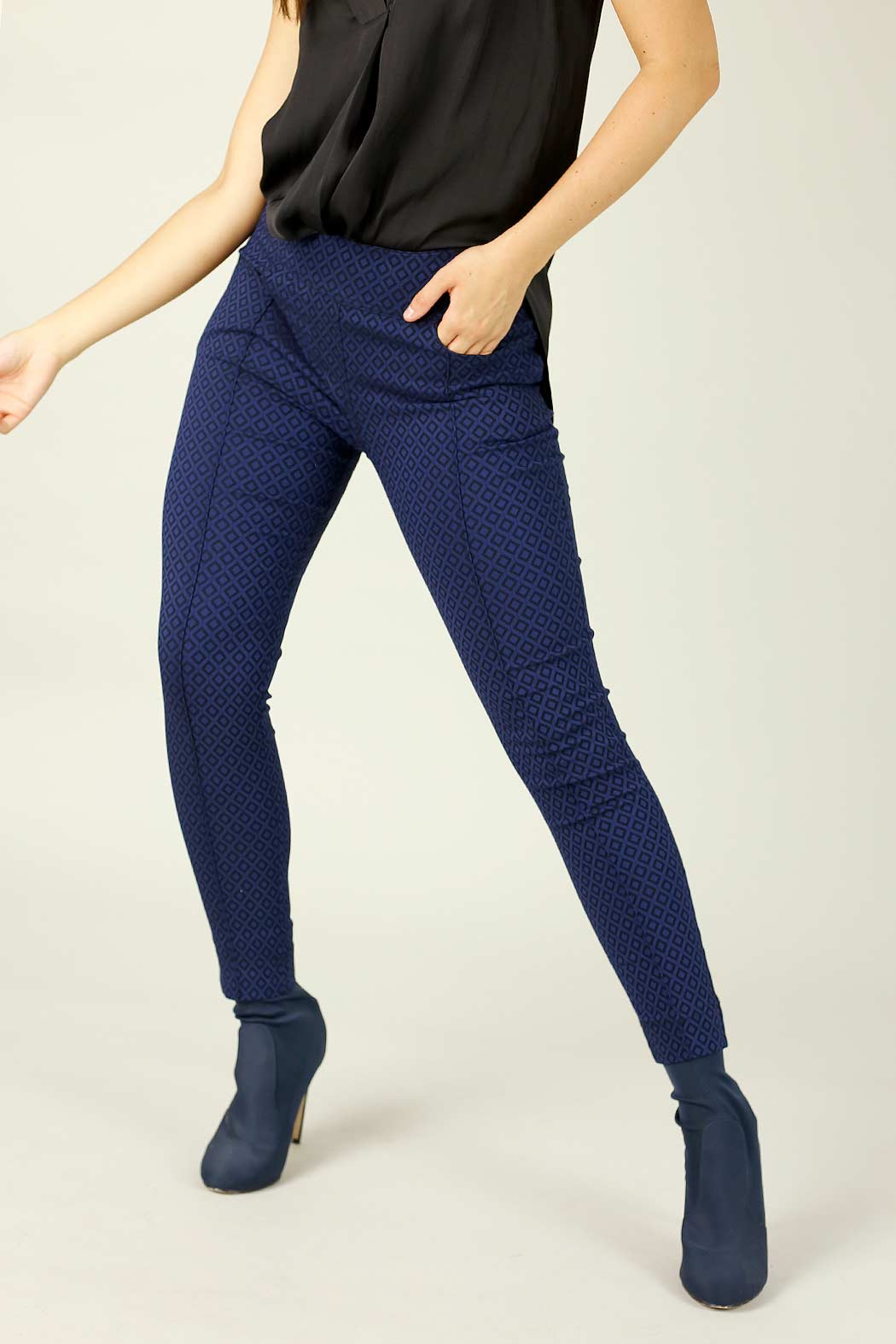 Navy Diamond Bengaline Pintuck Jean