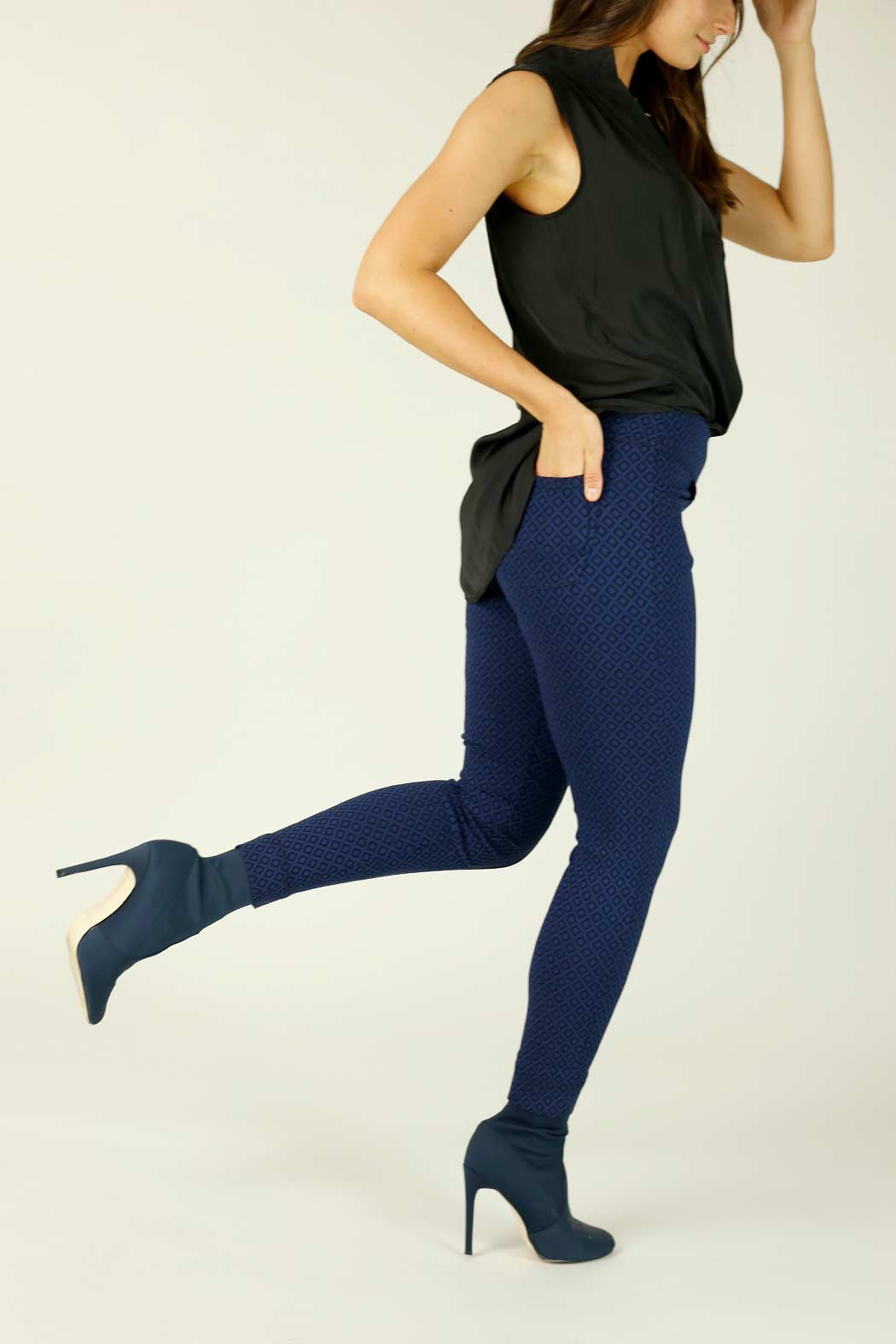 Navy Diamond Bengaline Pintuck Jean