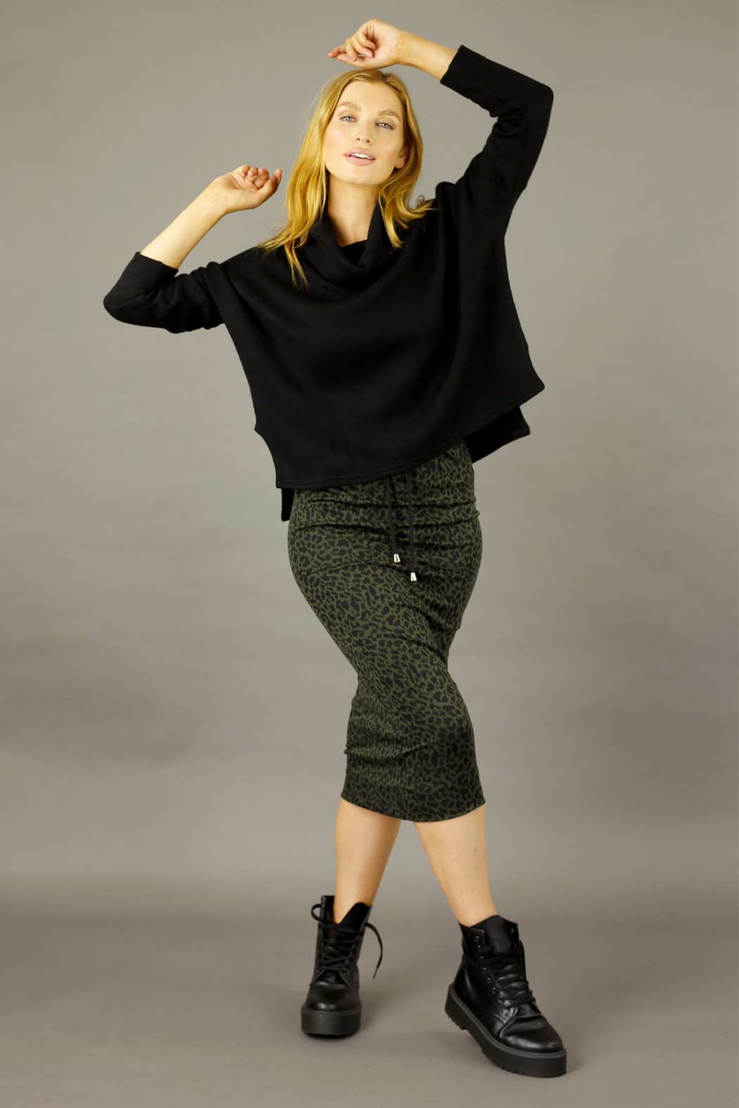 Black Lux Turtle Jumper - FINAL SALE