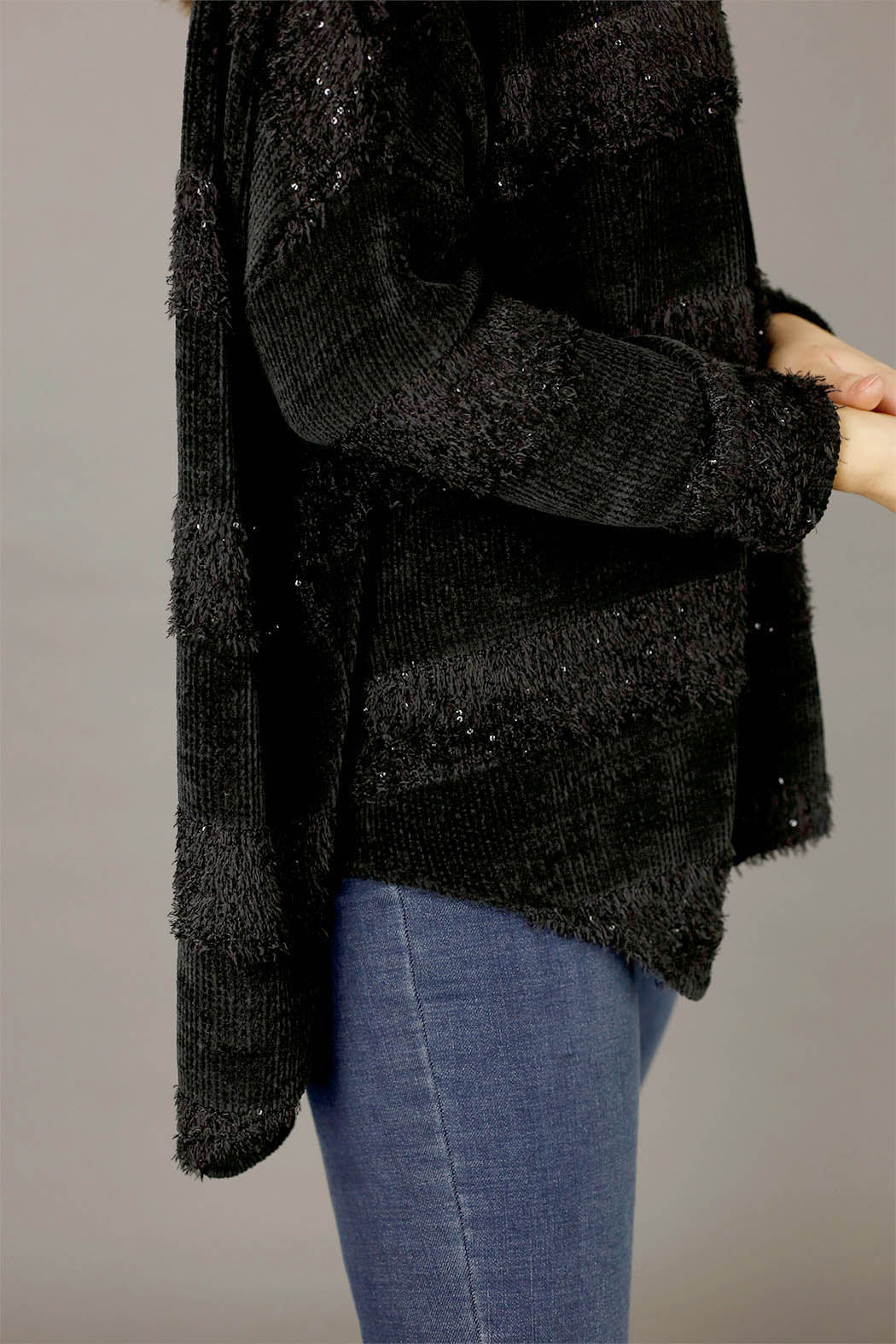 Black Fluffy Stripe Overtop