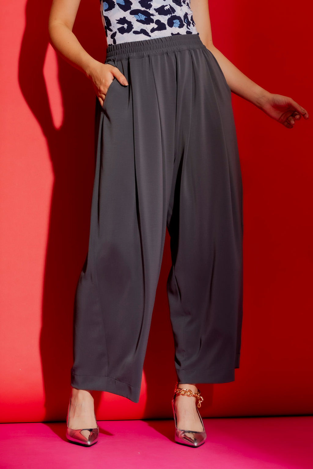Charcoal Pull On Pleat Pant