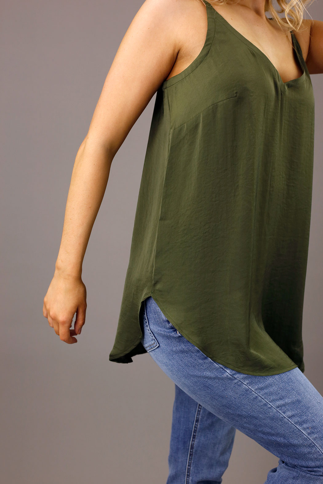 Olive Seta Effortless Cami - SALE