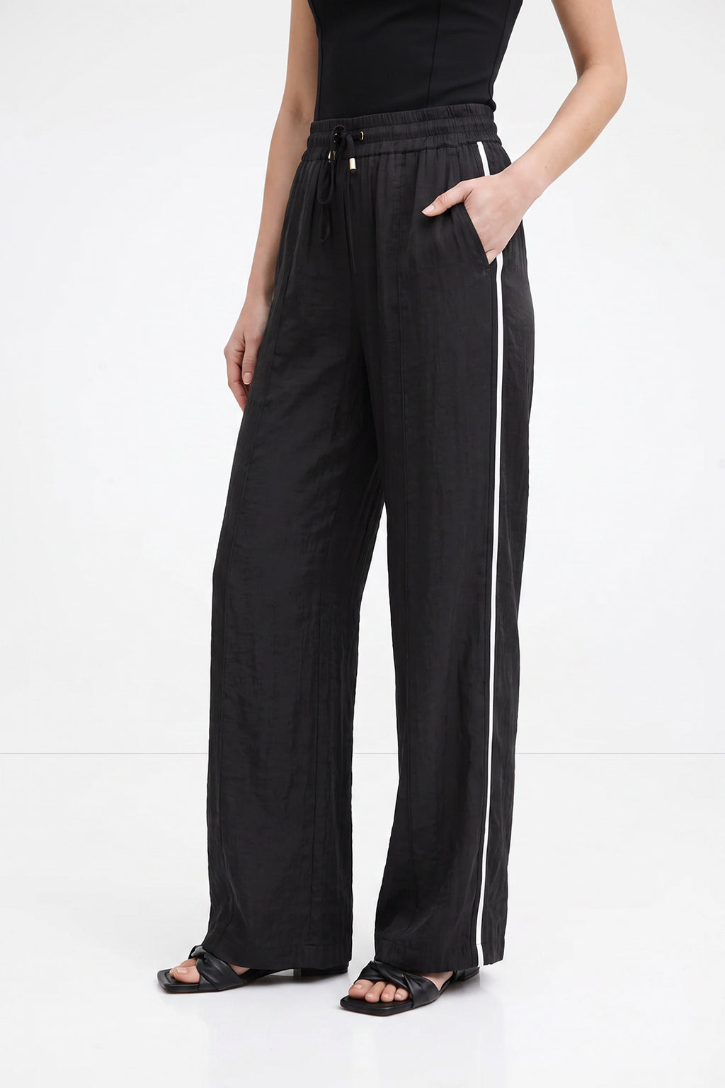 Black Glow Pintuck Drawstring Pant
