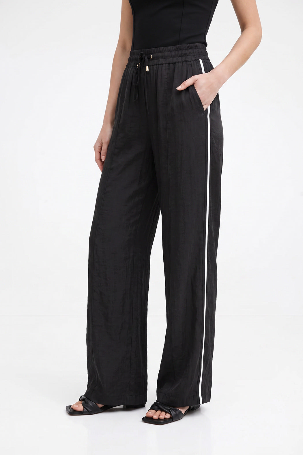 Black Glow Pintuck Drawstring Pant