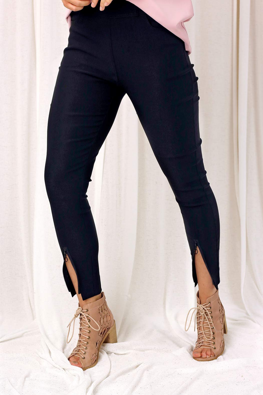 Black Bengaline Zippy Jean - SALE