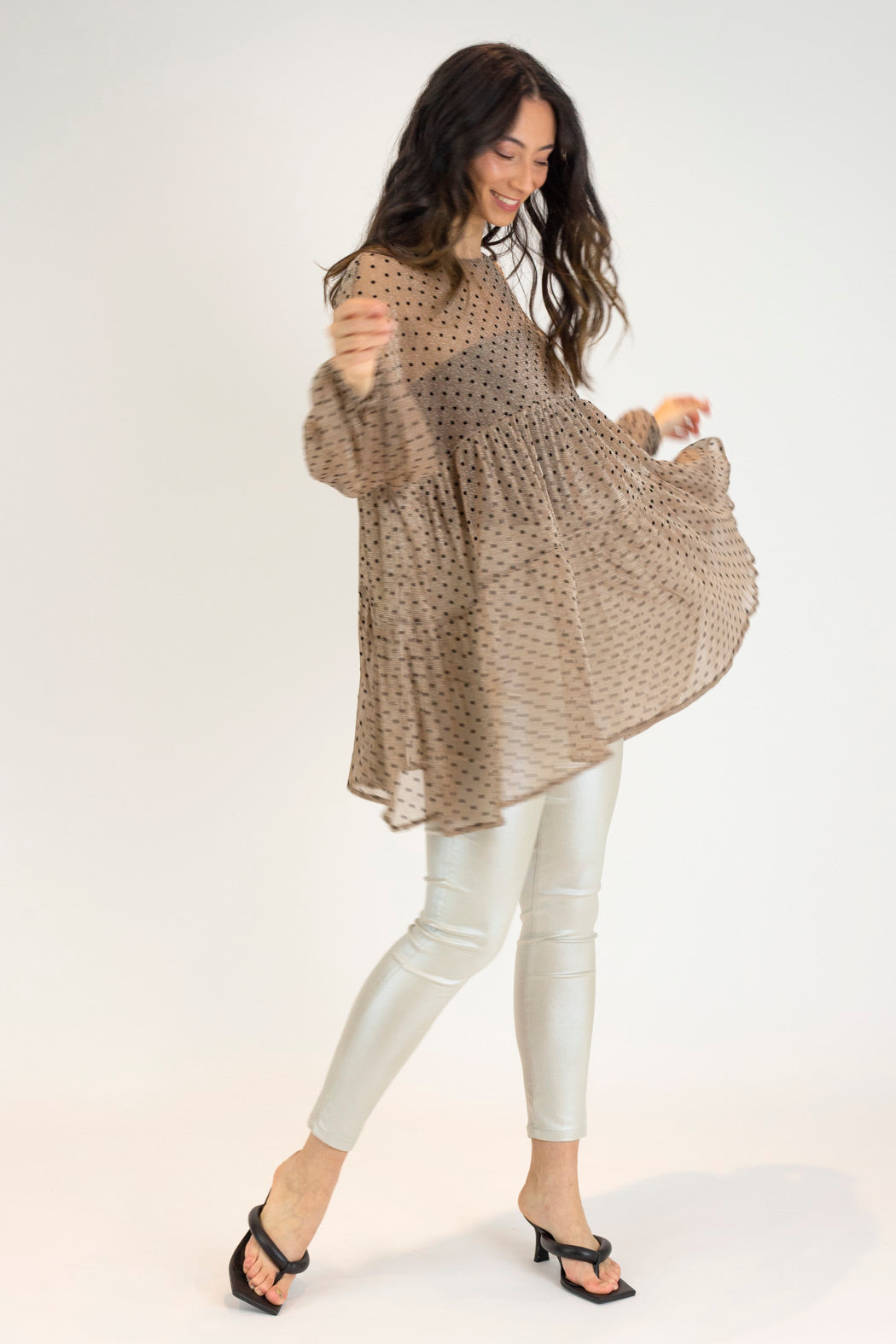 Mesh Tiered Top 10253b V