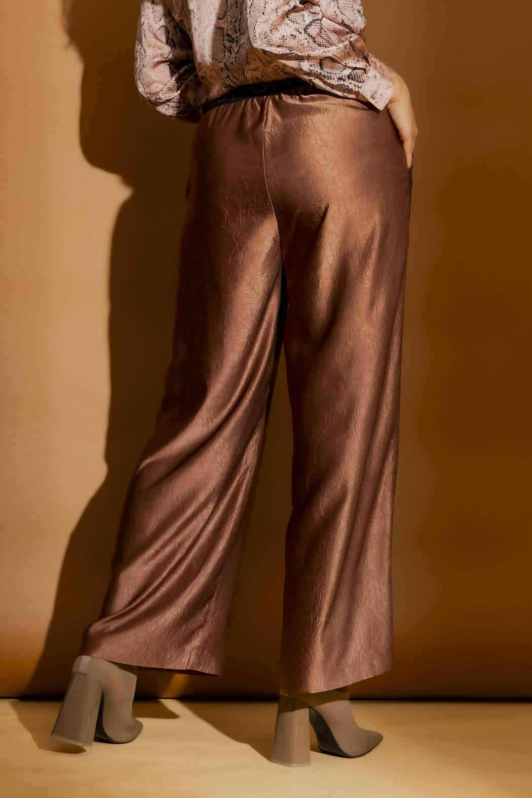 Chocolate Embossed Pull On Pant