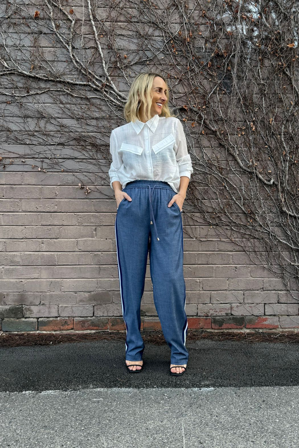 Chambray Sport Barrel Pant