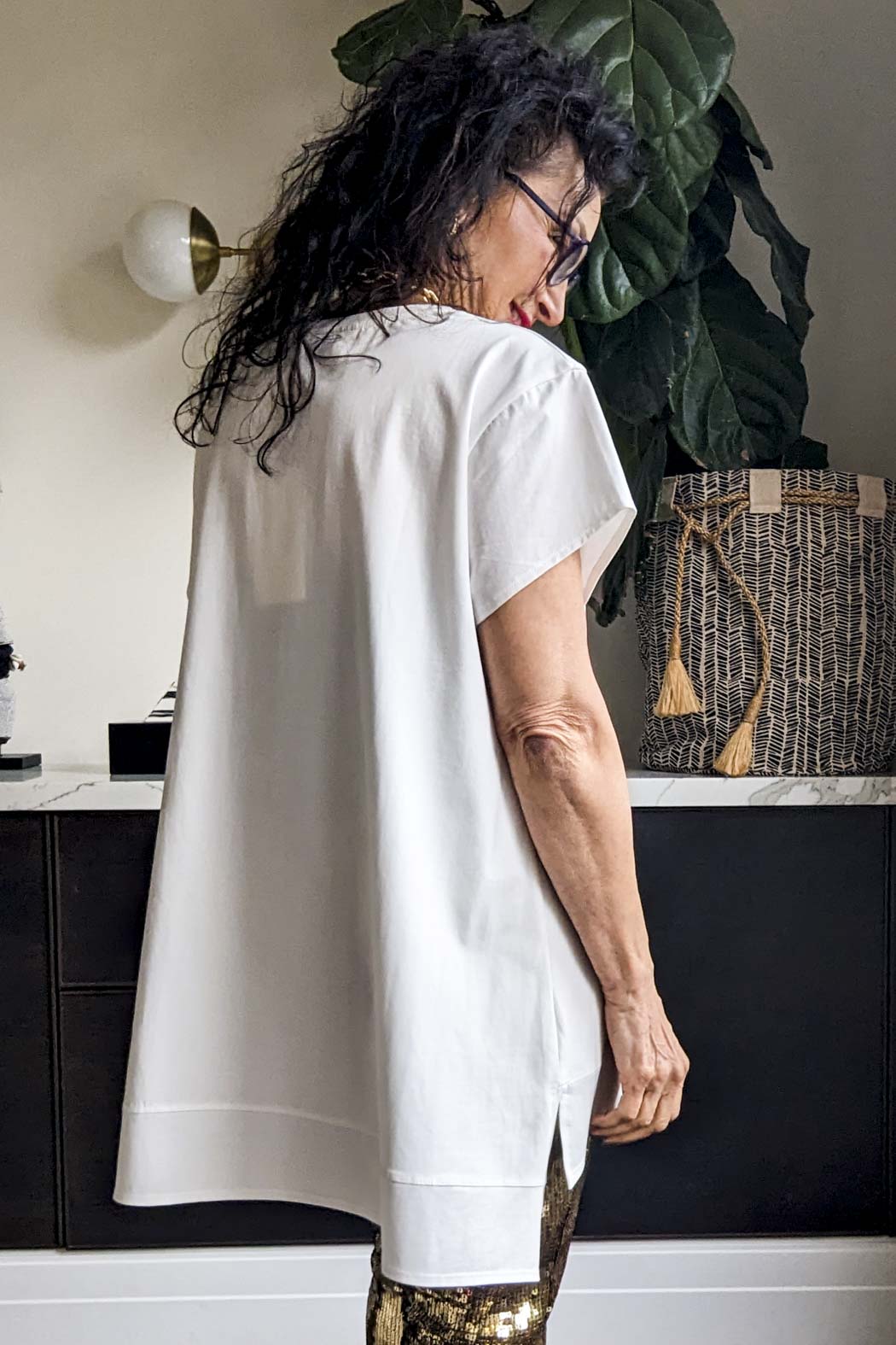 White V-neck T-shirt - Final Sale