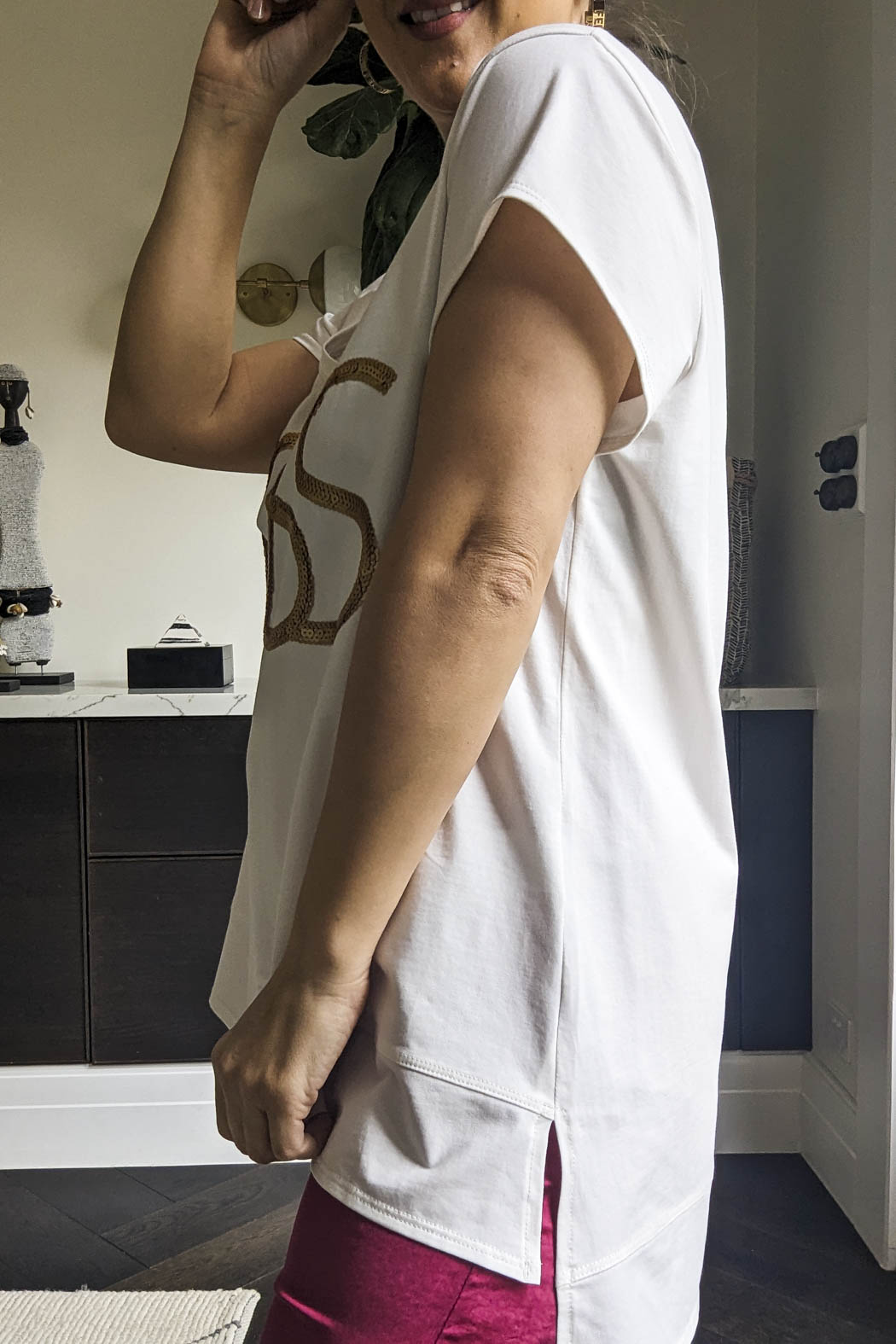 White Boss V-neck T-shirt - Final Sale