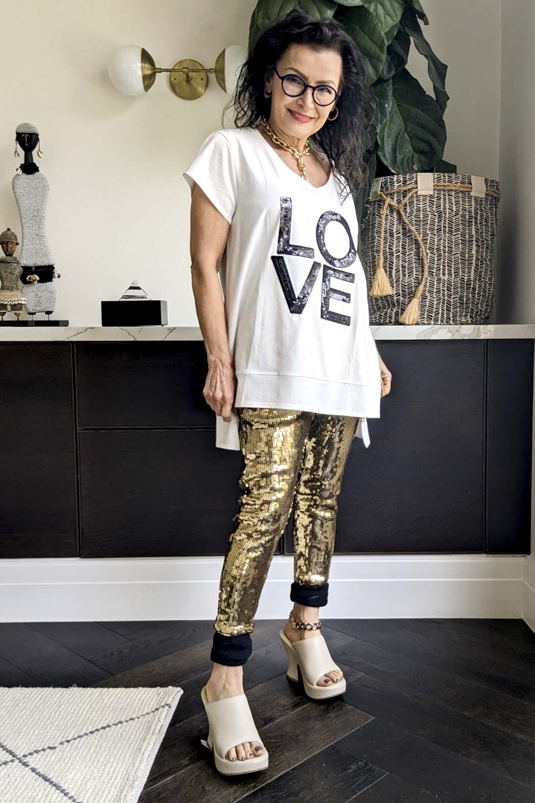 White Love V-neck T-shirt - Final Sale