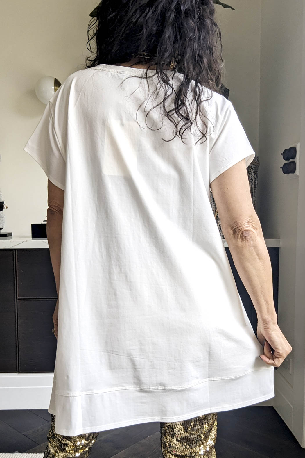 White Love V-neck T-shirt - Final Sale