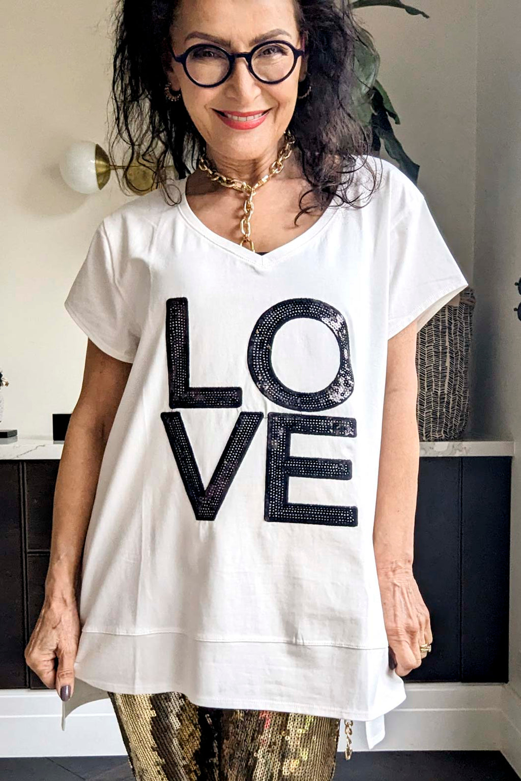 White Love V-neck T-shirt - Final Sale