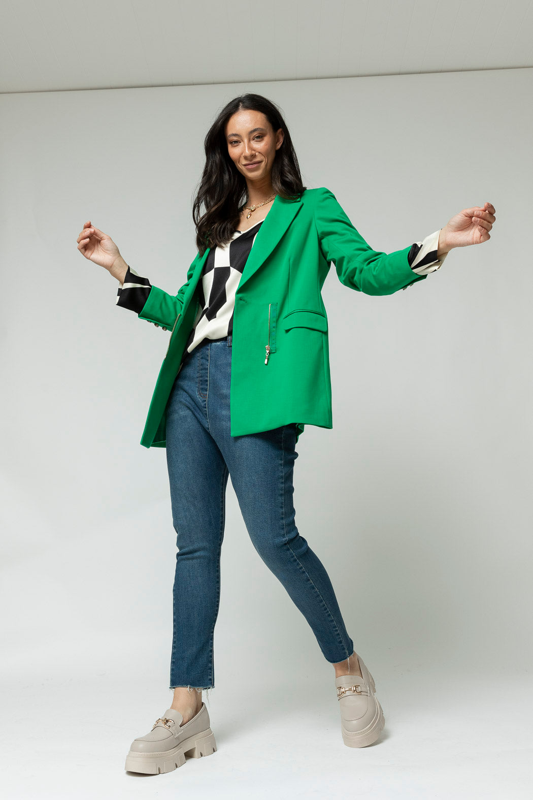 Black Ivory Venice V Silky Top