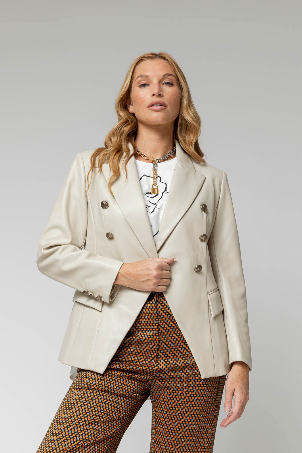 Ivory Ultra Sisca Blazer