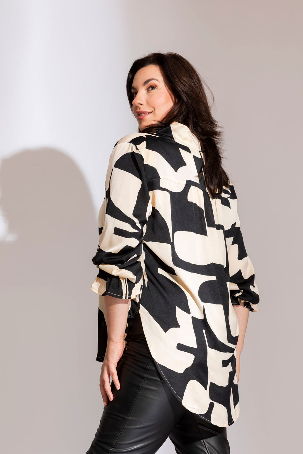 Femme Blogger Shirt 60212 H