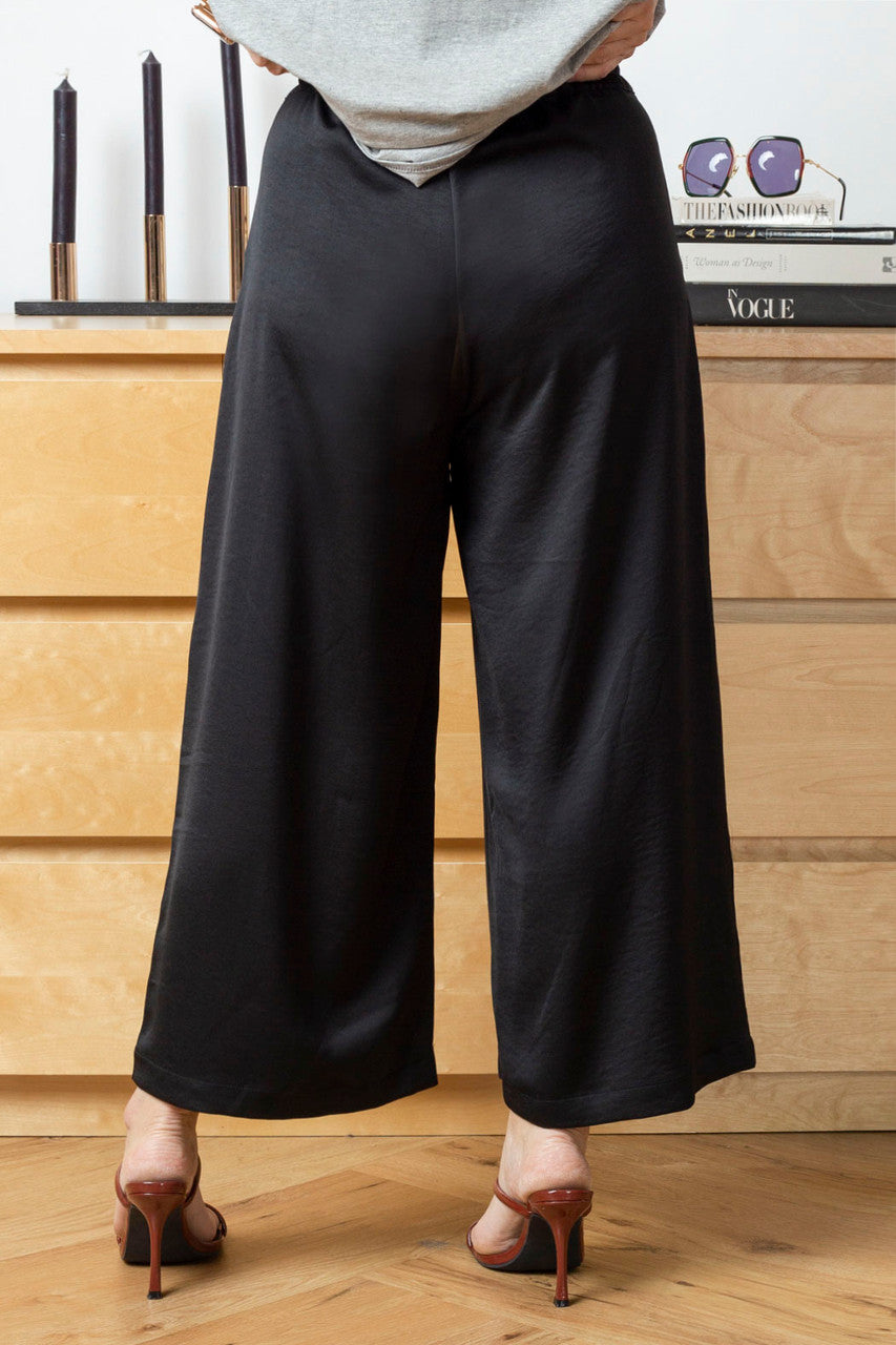 Black Silky Crop Culottes - Final Sale