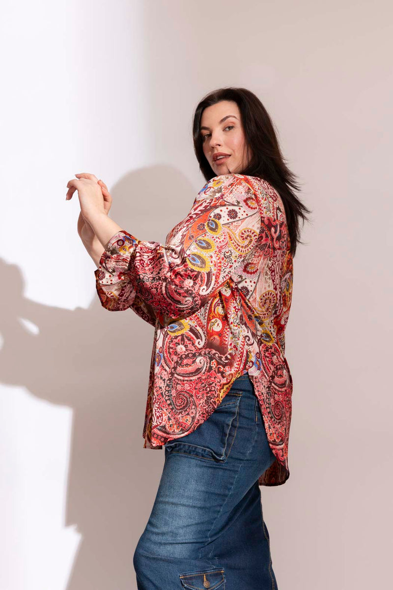 Red Floral Femme Blogger Shirt