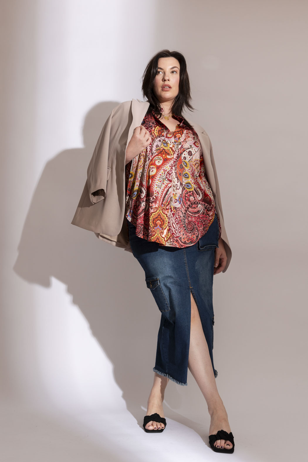 Red Floral Femme Blogger Shirt