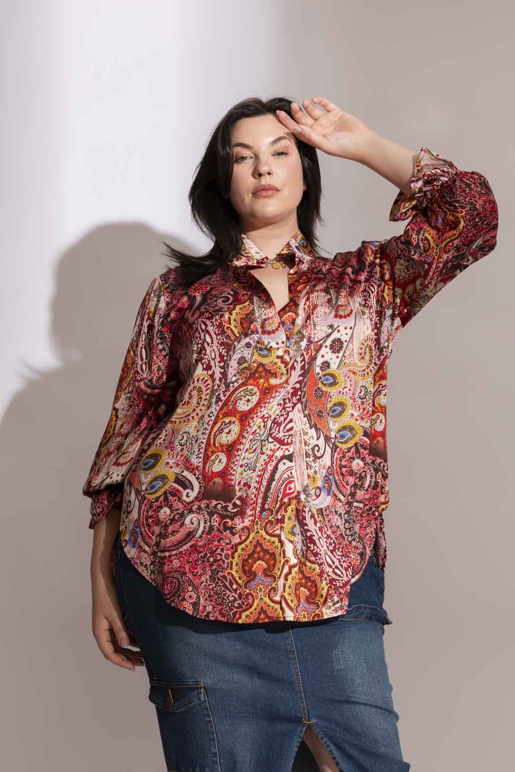 Red Floral Femme Blogger Shirt