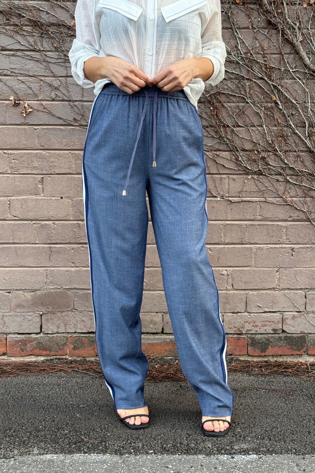 Chambray Sport Barrel Pant
