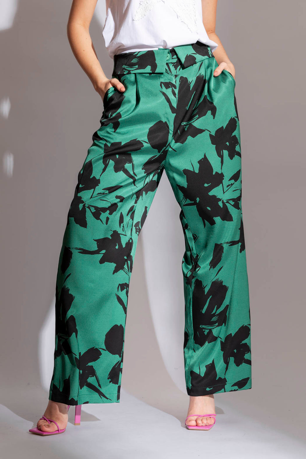 Green/black Paperbag Pants