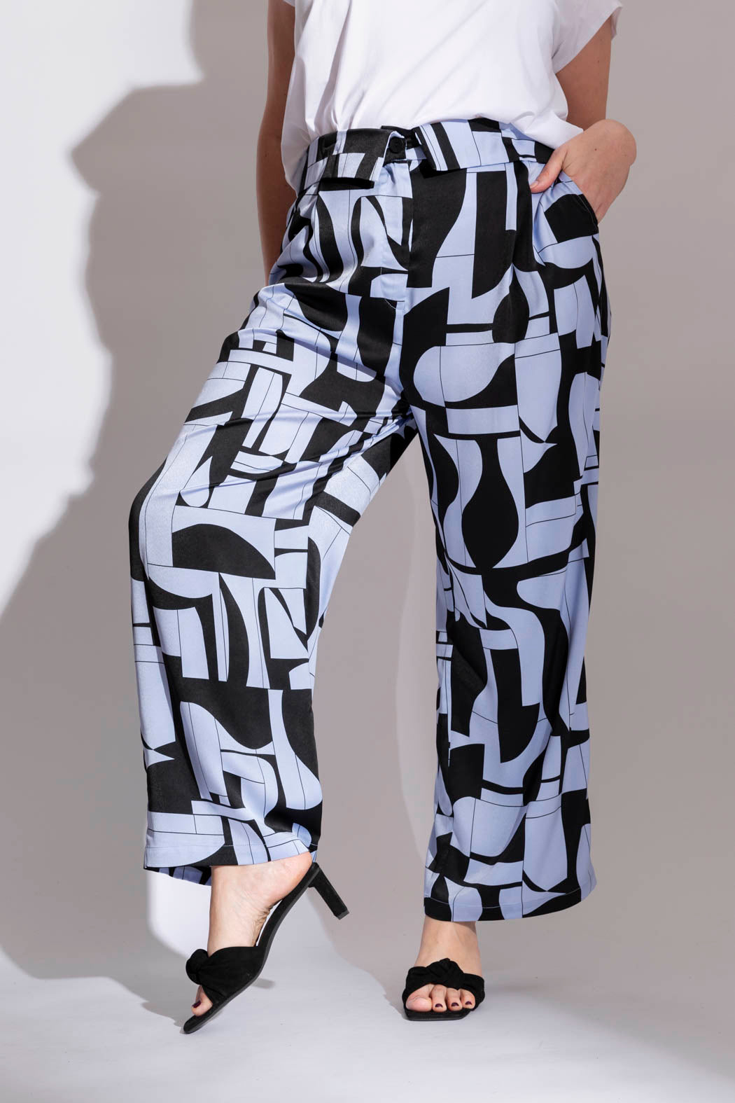 Black/lilac Paperbag Pants