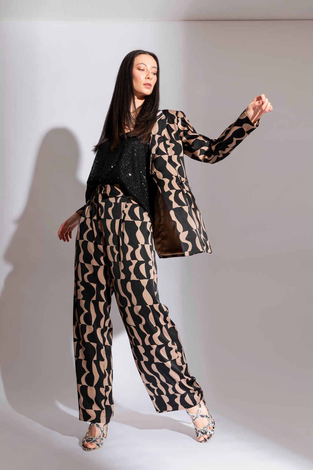 Black/Latte Paperbag Pant