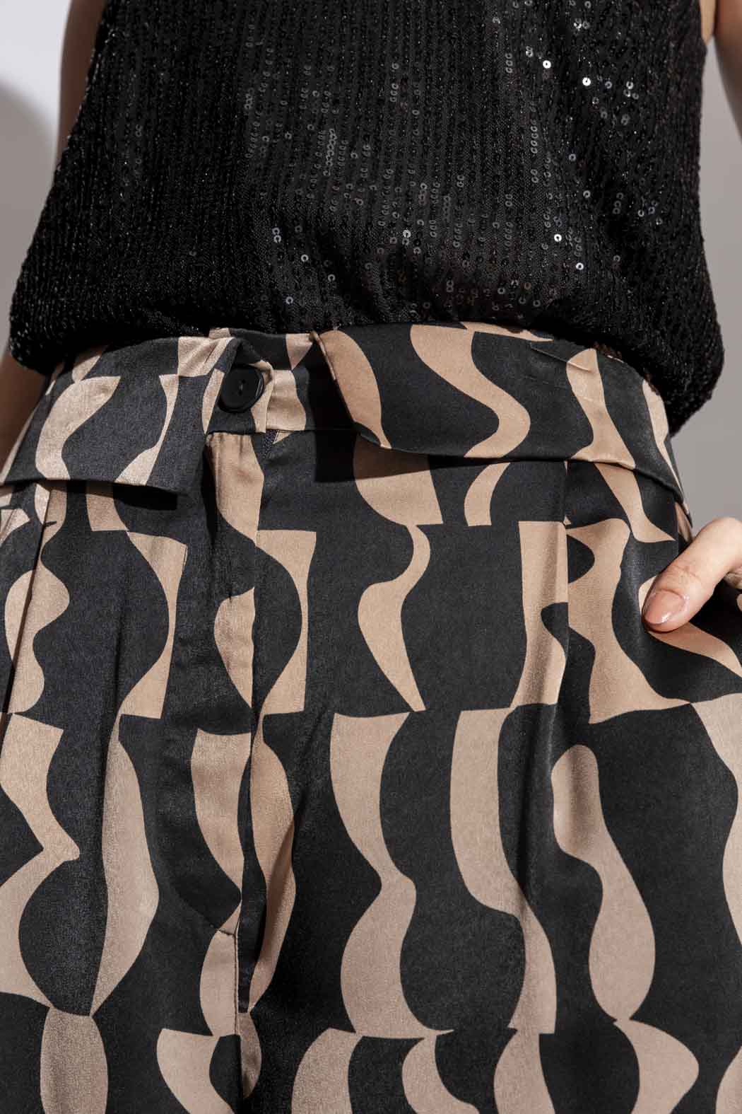 Black/Latte Paperbag Pant