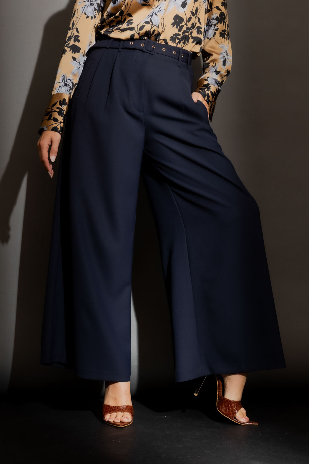Deep Navy Cosmopolitan Pant Navy