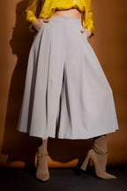 Light Grey Wide Leg Short Smoke