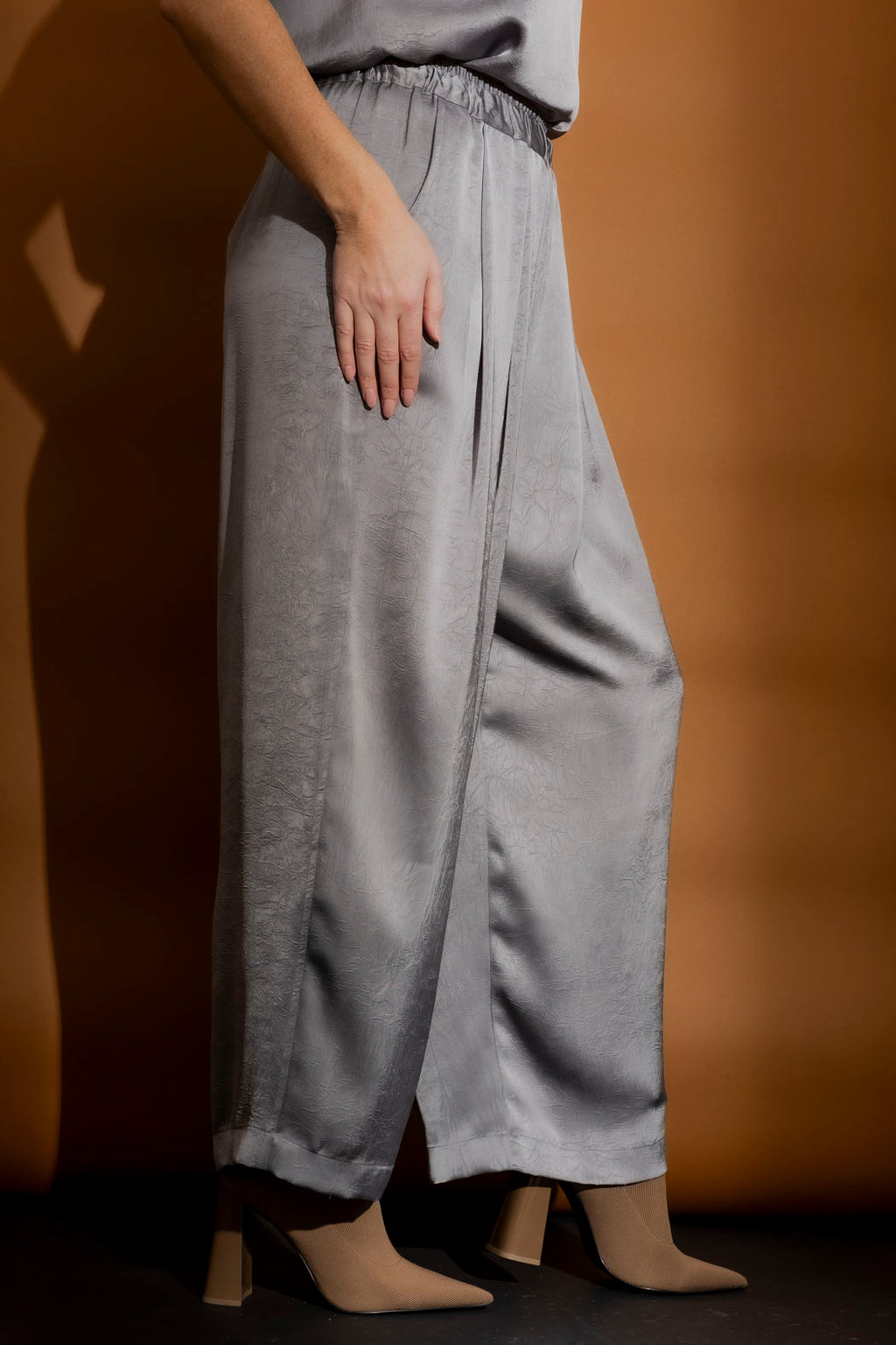 Grey Pull On Pleat Pant