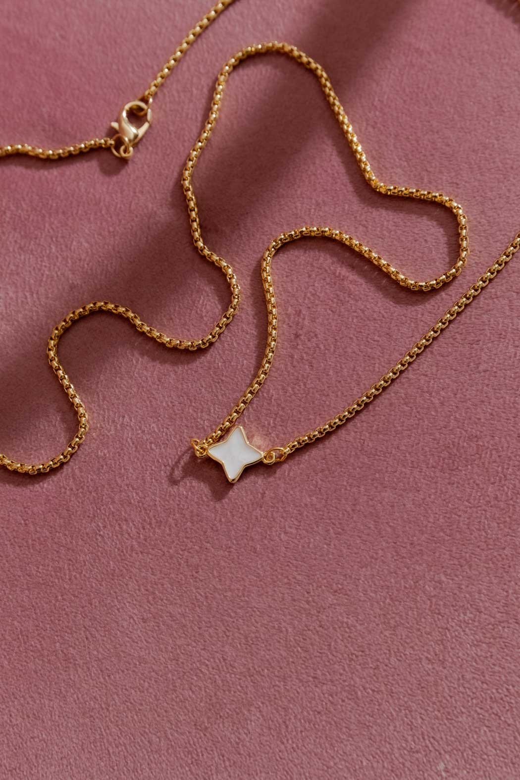 Gold Venetian Star Necklace Gold O/S