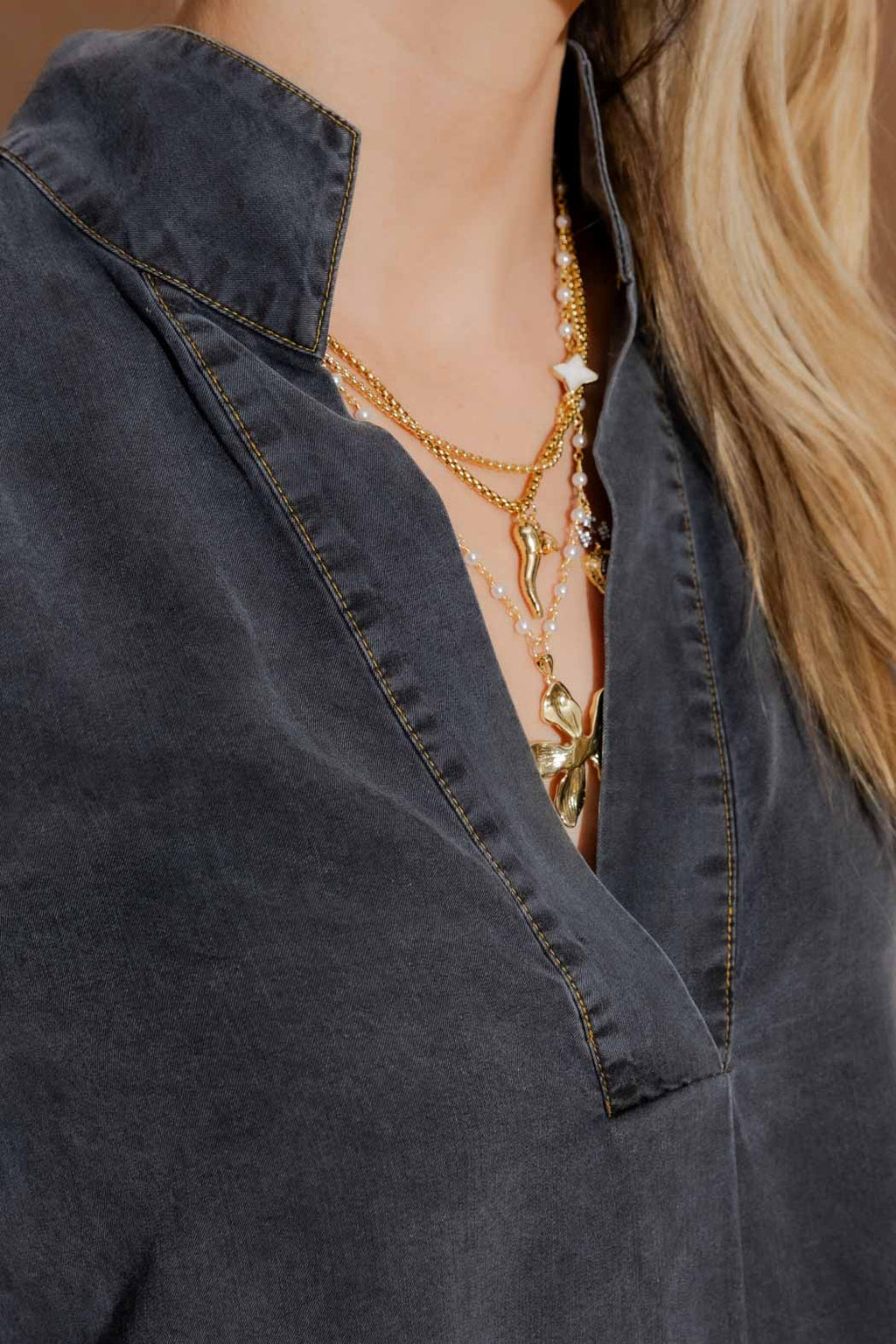 Gold Venetian Star Necklace Gold O/S