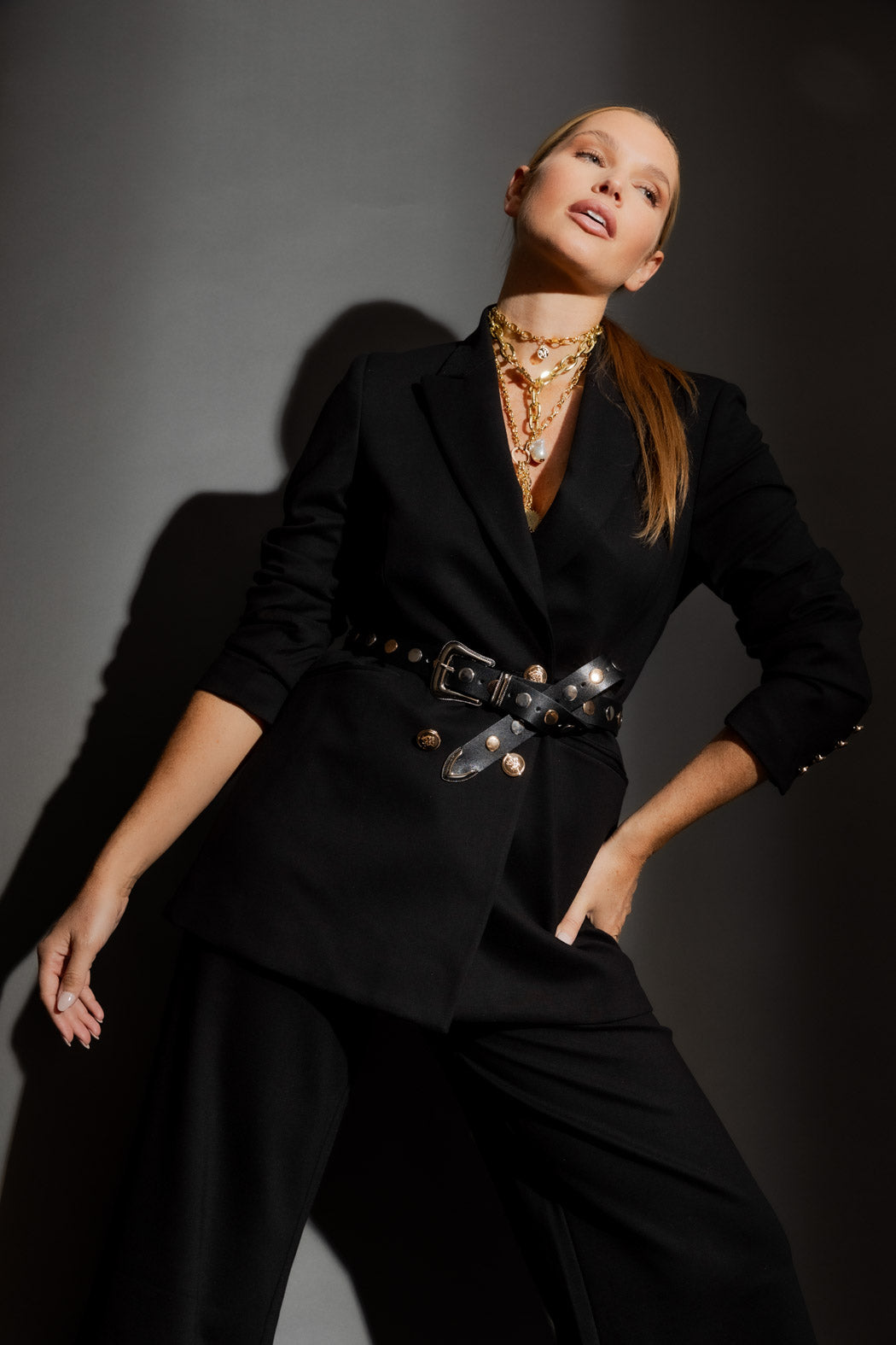 BLACK STUDDED BELT