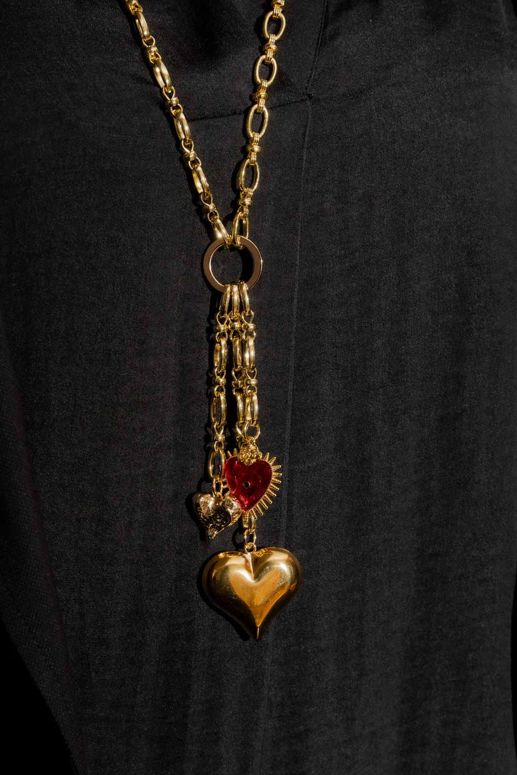 Three Heart Necklace Gold